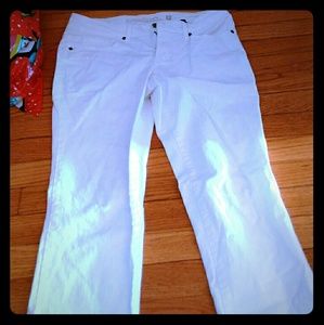 Whiye skinny jeans